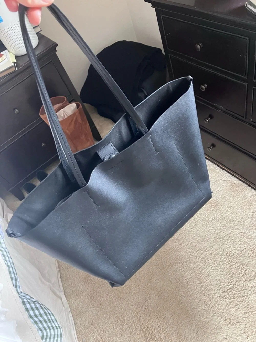 The Luxe Medium Italian Leather Tote Everlane - Picture 9 of 10